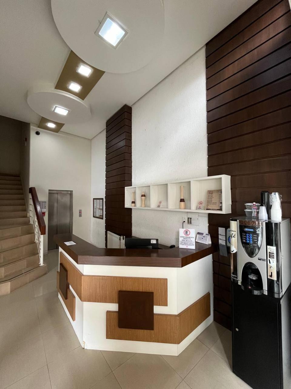 Acomodare Hotel- Sob Nova Direcao Tubarao Bagian luar foto